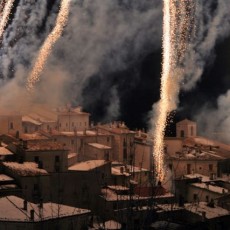 Fiaccolata e fuochi di fine anno a Civitella Alfedena