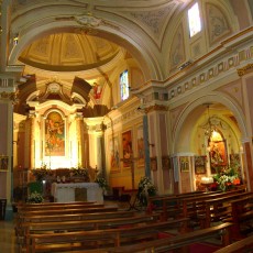 Interno della chiesa dei Santi Cosma e Damiano