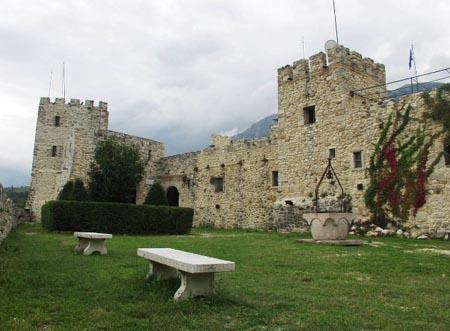 Castello di Salle