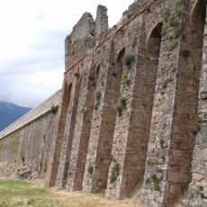 Le mura difensive della fortezza