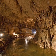 Scorcio all'interno delle grotte