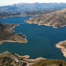 Panoramica sul lago di Campotosto