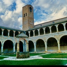 Il chiostro dell'abbazia