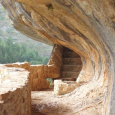 La scalinata dell'eremo